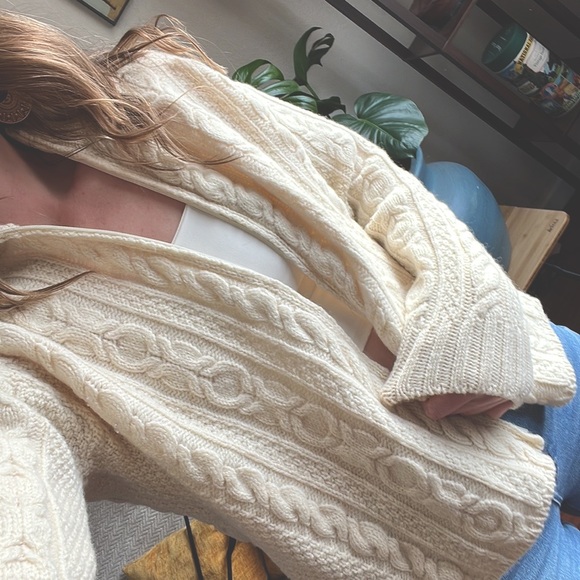 Aran Crafts Sweaters - ☕️☘️ Aran Crafts • Authentic Merino Wool Full Zip Cable Knit Cream Irish Sweater